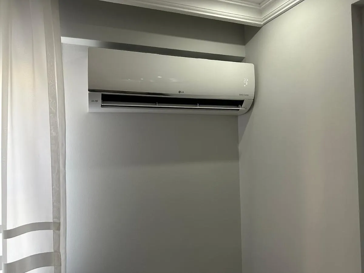 Kusadasi'Nda Sahile 200 Metre Apartamento