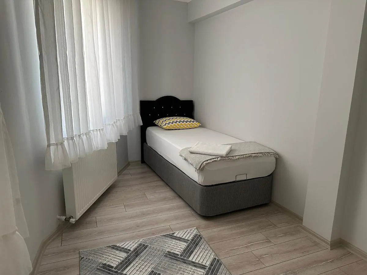 Kusadasi'Nda Sahile 200 Metre 0*, Kusadasi