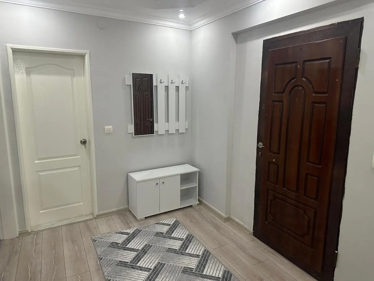 Kusadasi'Nda Sahile 200 Metre Apartment Kusadasi