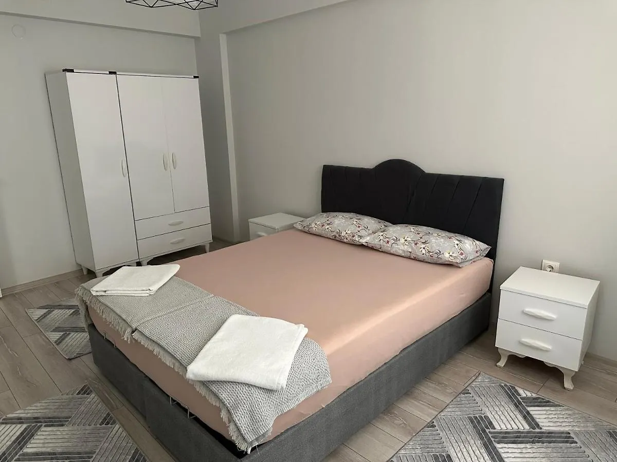 公寓 Kusadasi'Nda Sahile 200 Metre 土耳其