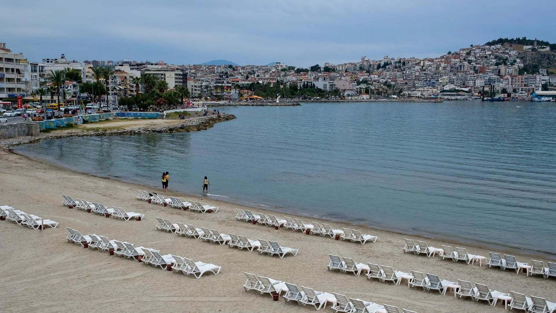 Kusadasi'Nda Sahile 200 Metre Turkey